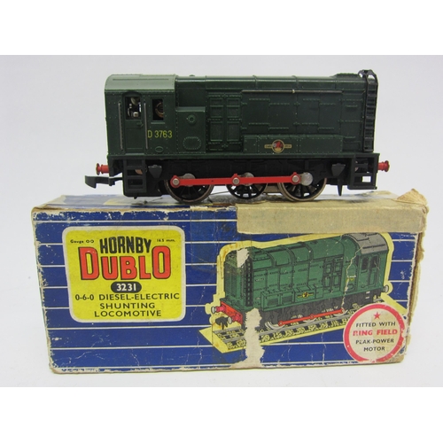 9527 - A boxed Hornby Dublo 00 gauge 3231 0-6-0 Diesel Electric Shining Locomotive in BR  green, No D3763 (... 