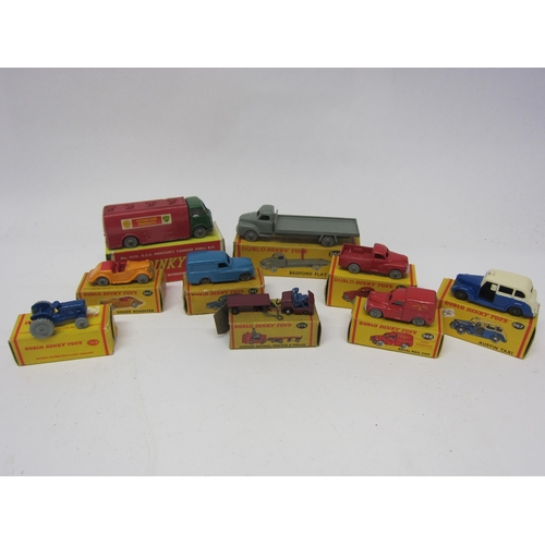 9502 - Nine boxed Dinky Dublo 00 scale diecast vehicles to include 066 Bedford Flat Truck, 067 Austin Taxi,... 