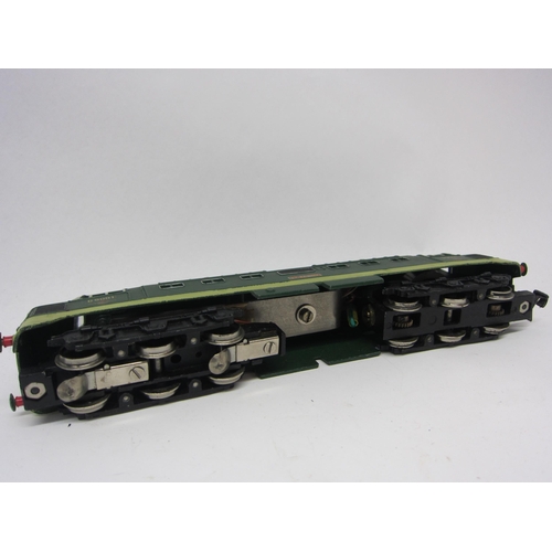 9528 - A boxed Hornby Dublo 00 gauge 3234 BR two tone green D9001 'St Paddy' Deltic Diesel-Electric Locomot... 