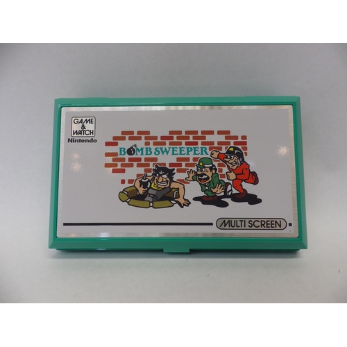 9002 - Nintendo Game & Watch Multi Screen Bomb Sweeper handheld electronic game (BD-62) in original box, Nu... 