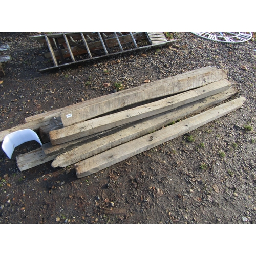 3252 - A quantity of oak beams