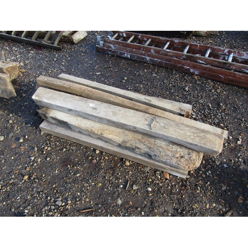 3253 - A quantity of oak beams   (R) £20