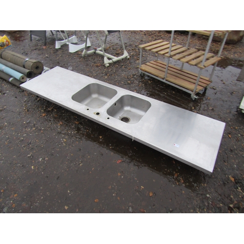 3239 - A commercial stainless steel double sink