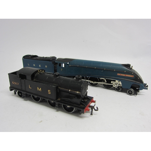 9517 - Two unboxed Hornby Dublo 00 gauge locomotives to include 4-6-2 Sir Nigel Gresley loco and tender in ... 