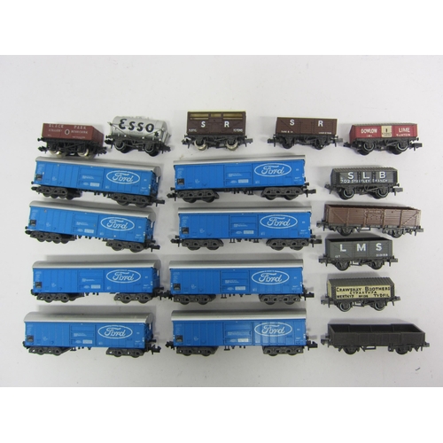 9511 - A collection of unboxed N gauge rolling stock to include eight Minitrix Ford Ferry vans and seven as... 