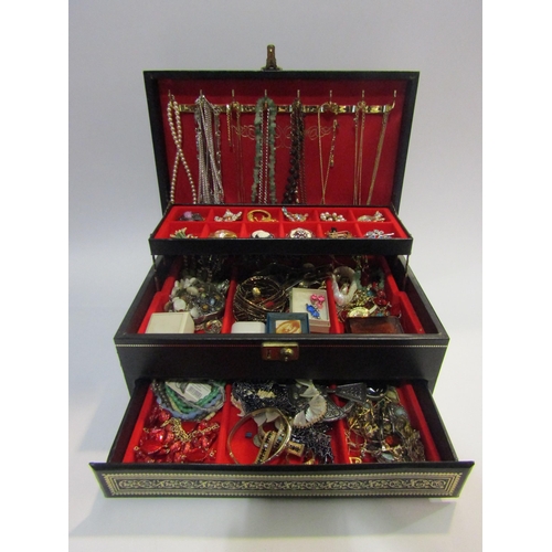 4389 - A jewellery box of bijouterie to include brooches, necklaces, neck chains, etc.