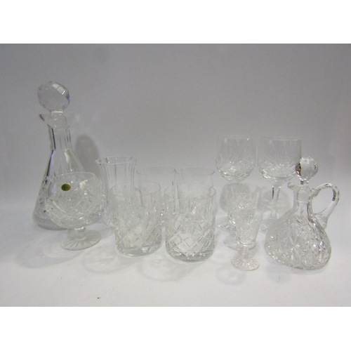 4402 - A selection of crystal glassware comprising various drinking glasses to include wine, brandy balloon... 