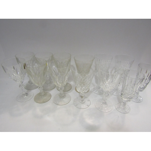 4408 - Mixed wine glasses of varying sizes and shapes (13)