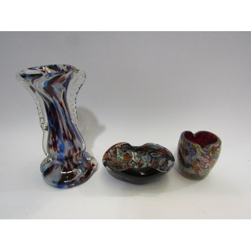 4437 - An end of day glass vase, 23cm tall, tutti-frutti Murano pot and similar dish (3)