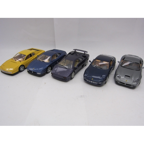 9222 - A group of BBurago 1/18 scale die cast Ferraris and a Lamborghini including Ferrari 550 Maranello (1... 