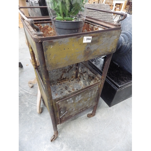 2066 - An industrial metal trolley cabinet