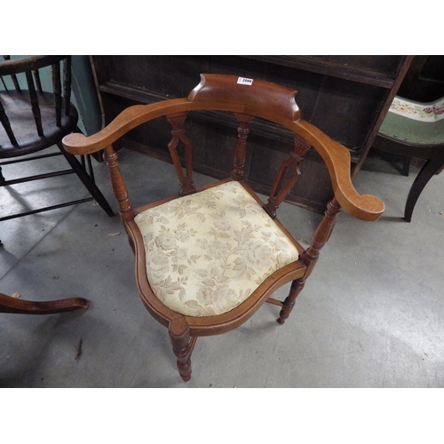 2088 - An Edwardian mahogany corner chair