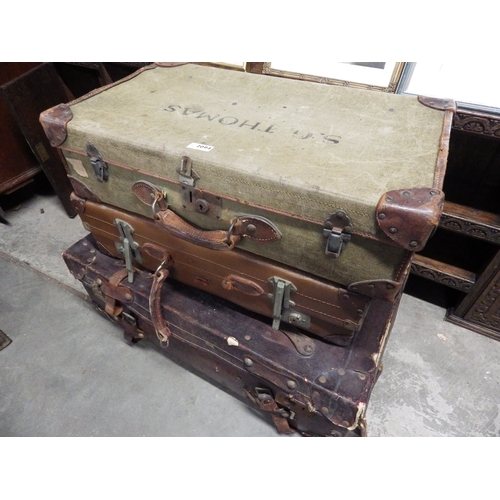 2094 - Three Vintage cases   (E)  £15-25