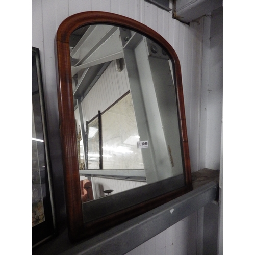 2098 - A Victorian mahogany framed wall mirror 45 x 60cm