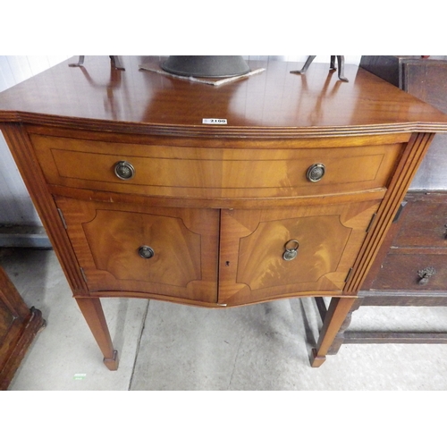 2100 - A Georgian style mahogany sideboard