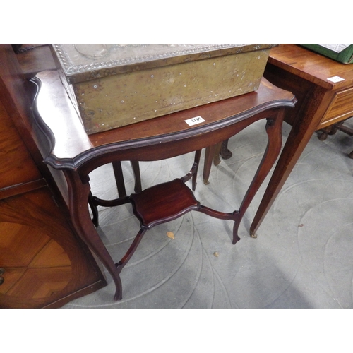 2185 - A 1930's mahogany two tier lamp table    (E)  £8-12