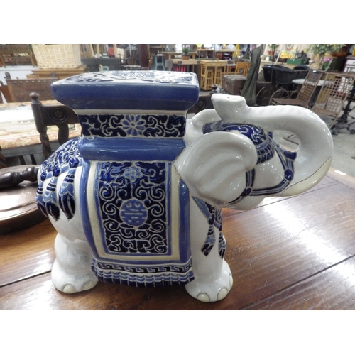 2194 - A pair of ceramic elephant seats, some wear    (E)  £20-40