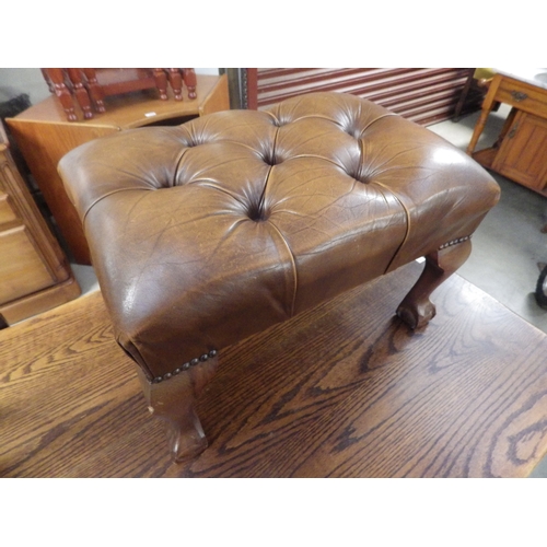 2363 - A leather buttoned stool