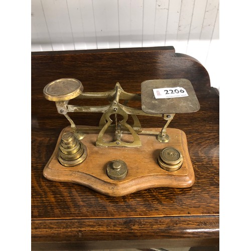 2206 - A set of vintage brass letter scales and weights