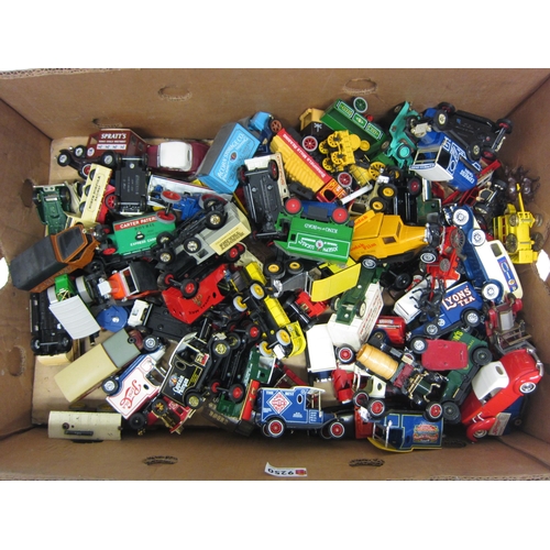 9250 - A large quantity of loose Matchbox Models of Yesteryear and similar diecast vehicles