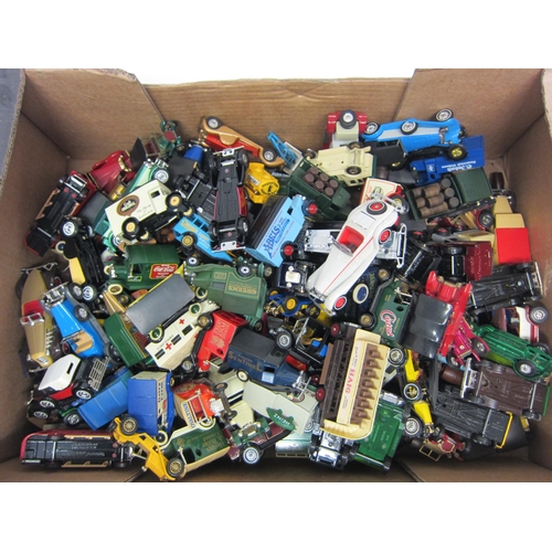 9251 - A large quantity of loose Matchbox Models of Yesteryear and similar diecast vehicles