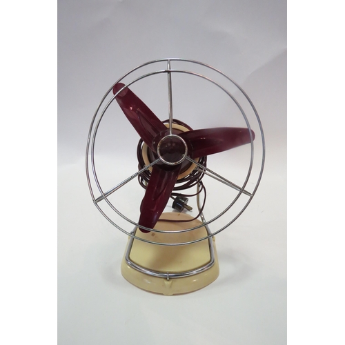 1259 - A Pifco Bakelite desk fan