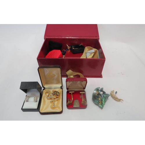 1297 - A box of costume jewellery including beads, earrings etc