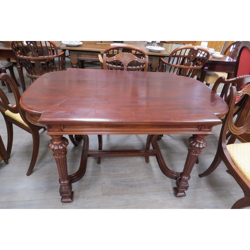 1093 - A circa 1850 attributed to Gillows of Lancaster mahogany study table on turned and reeded square leg... 