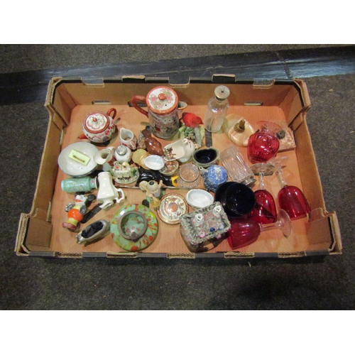 1171 - A box of mixed: pig pin cushion (a/f), Mickey miniature, Oriental wares, glass, etc     (R) £20