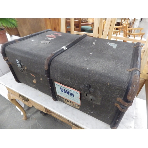 2265 - A 1930's shipping trunk