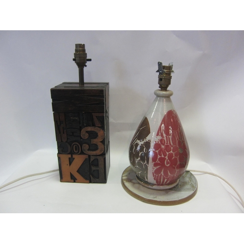 1197 - A table lamp in the form of printing blocks and a ceramic table lamp on stand (2)