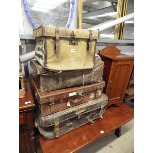 2450 - Four vintage travel cases