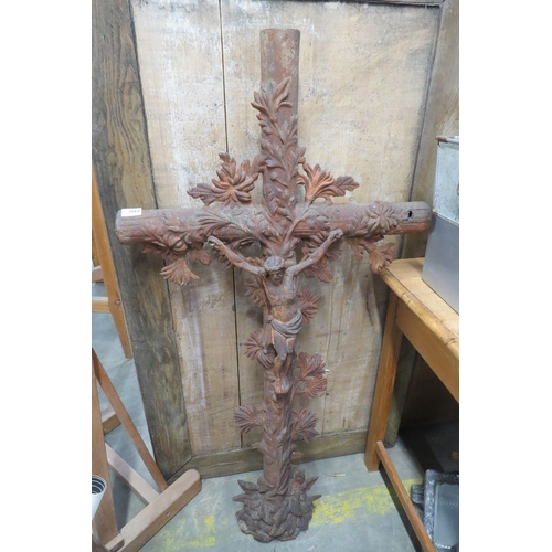 2068 - A French cast iron crucifix