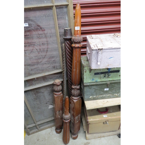 2086 - A selection of 19th Century mahogany bed posts