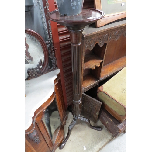 2113 - A carved mahogany column form jardinière stand   (R) £60