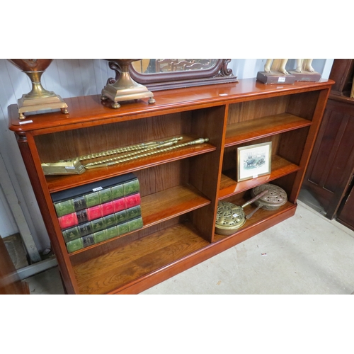 2148 - A Victorian style oak half-height bookcase with six tiers of shelving