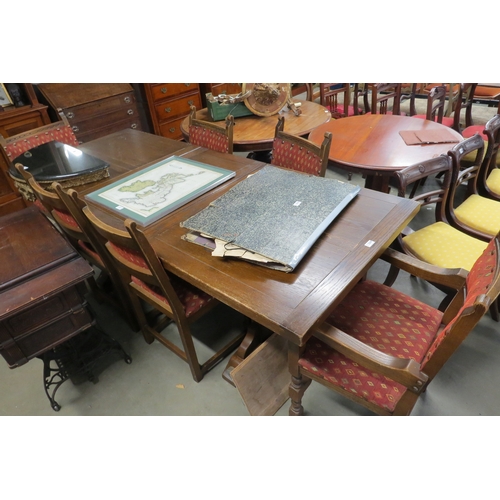 2209 - An Old Charm oak extending dining table with six chairs (2+4)