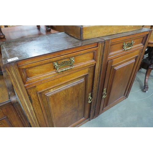 2218 - A pair of Edwardian oak pot cupboards