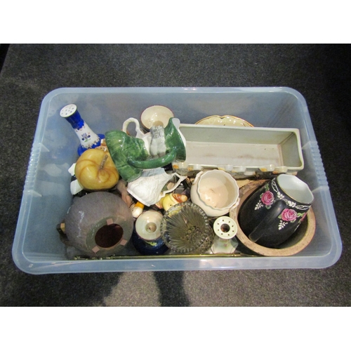 1423 - Two boxes of mixed ceramics including Rumtopf, Goss mug, etc     (E) £8-15