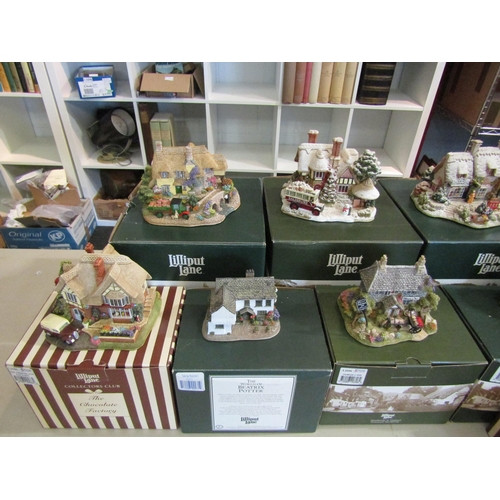 1427 - A quantity of boxed Lilliput Lane buildings including 