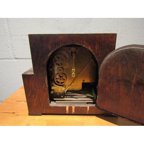 1455 - A 1940's oak mantel clock, 8-day Westminster chime, Roman numerated chapter ring, key and pendulum