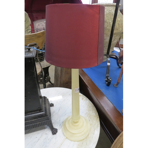 2023 - An Alabaster table lamp   (E) £8-12