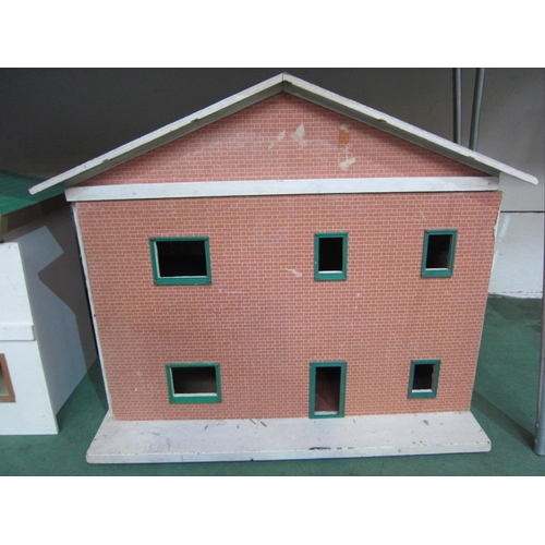 2314 - A mid 20th Century dolls house