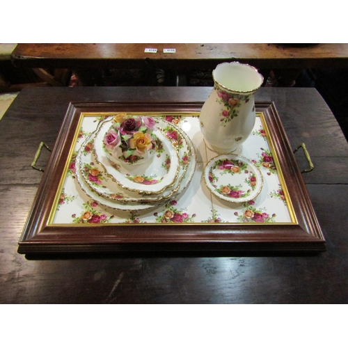 4192 - A collection of 'Old Country Roses' ceramics to include posy, bread and butter plate, baluster form ... 