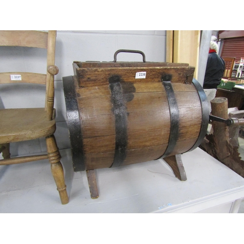 2238 - A French oak table top butter churn