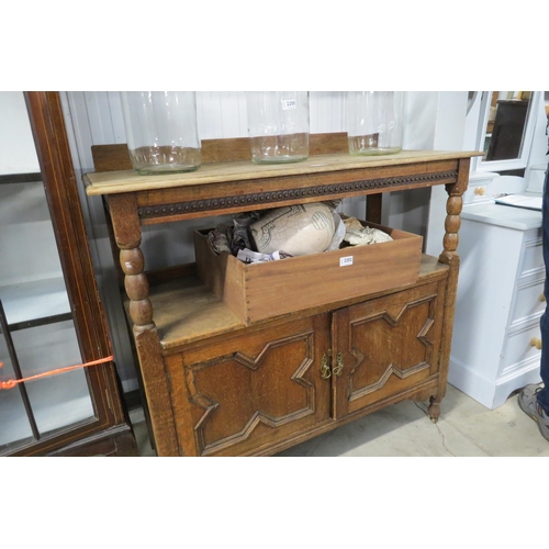 2201 - An Edwardian oak buffet unit       (R) £25