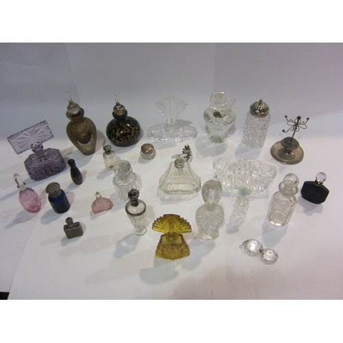 4449 - A collection of dressing table items including bijouterie stand and scent bottles