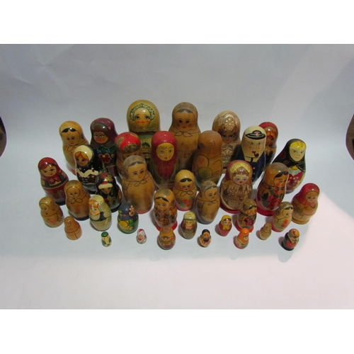 4235 - A quantity of mainly incomplete/loose Russian Dolls, some made in USSR, including Matryoshka