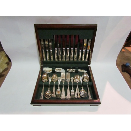 4243 - A canteen of plated Kings pattern cutlery