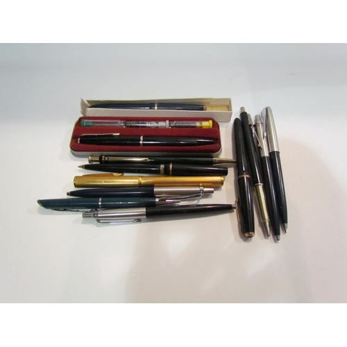 4417 - A collection of vintage pens including fountain pens